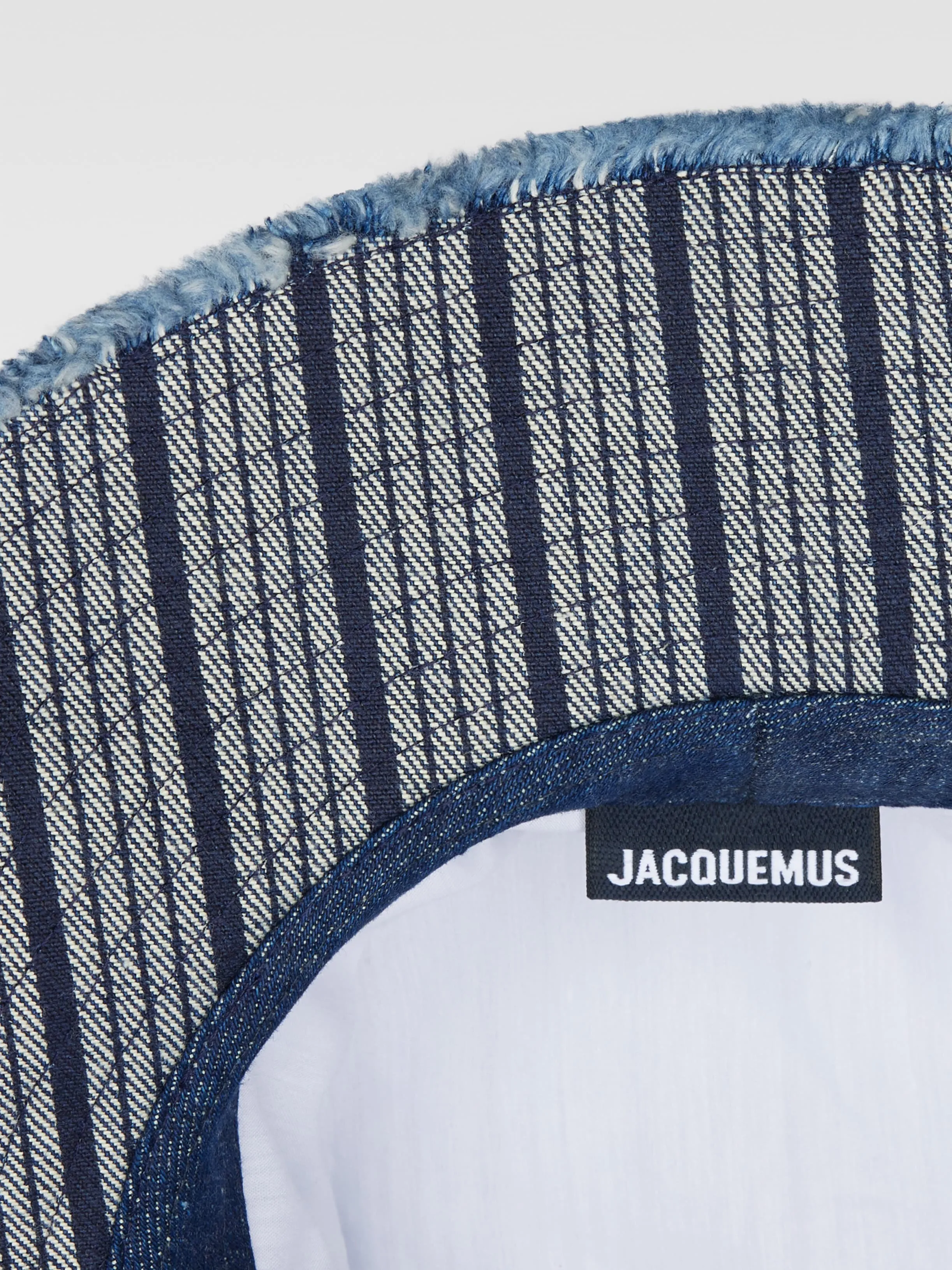 JACQUEMUS CAPPELLO LE BOB ARTICHAUT