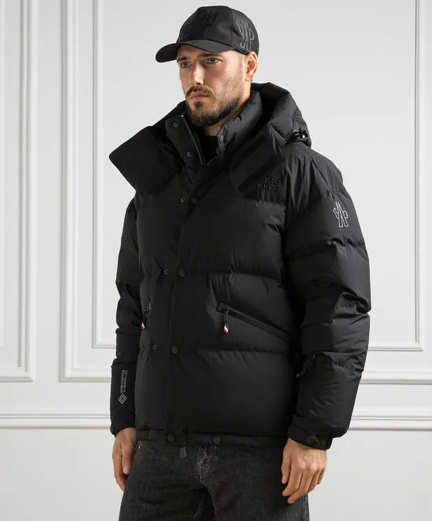 Moncler Grenoble Piumino Coraia nero con logo in rilievo 1A00020549FA