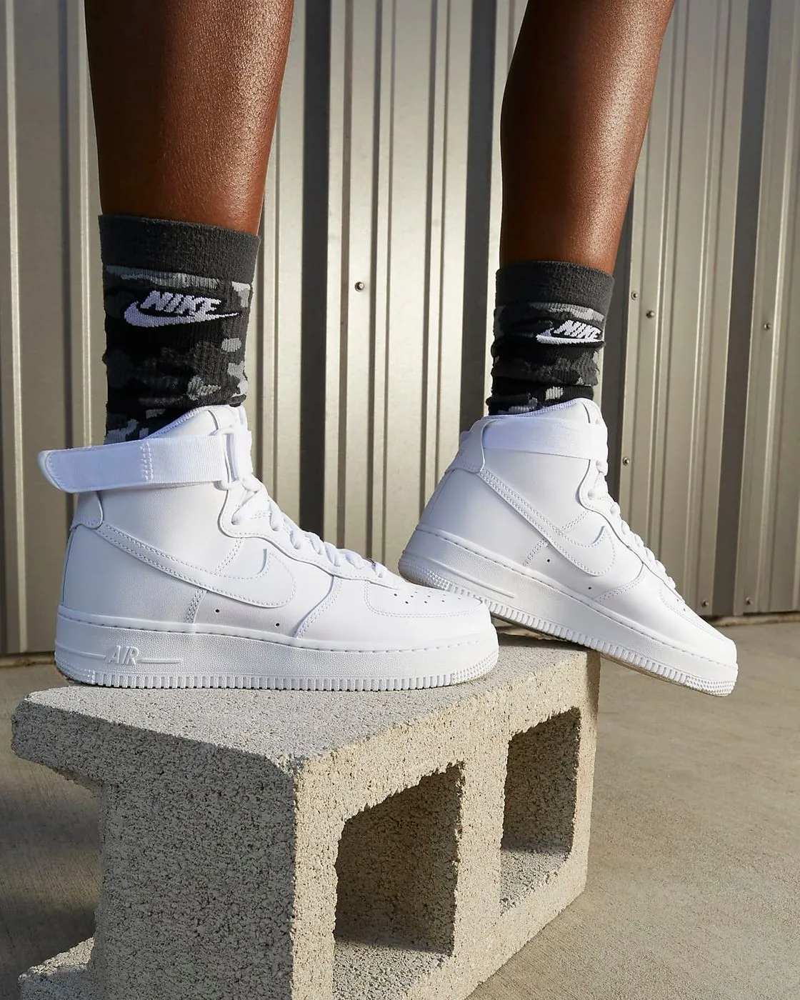 Nike Air Force 1 W Hi Triple White