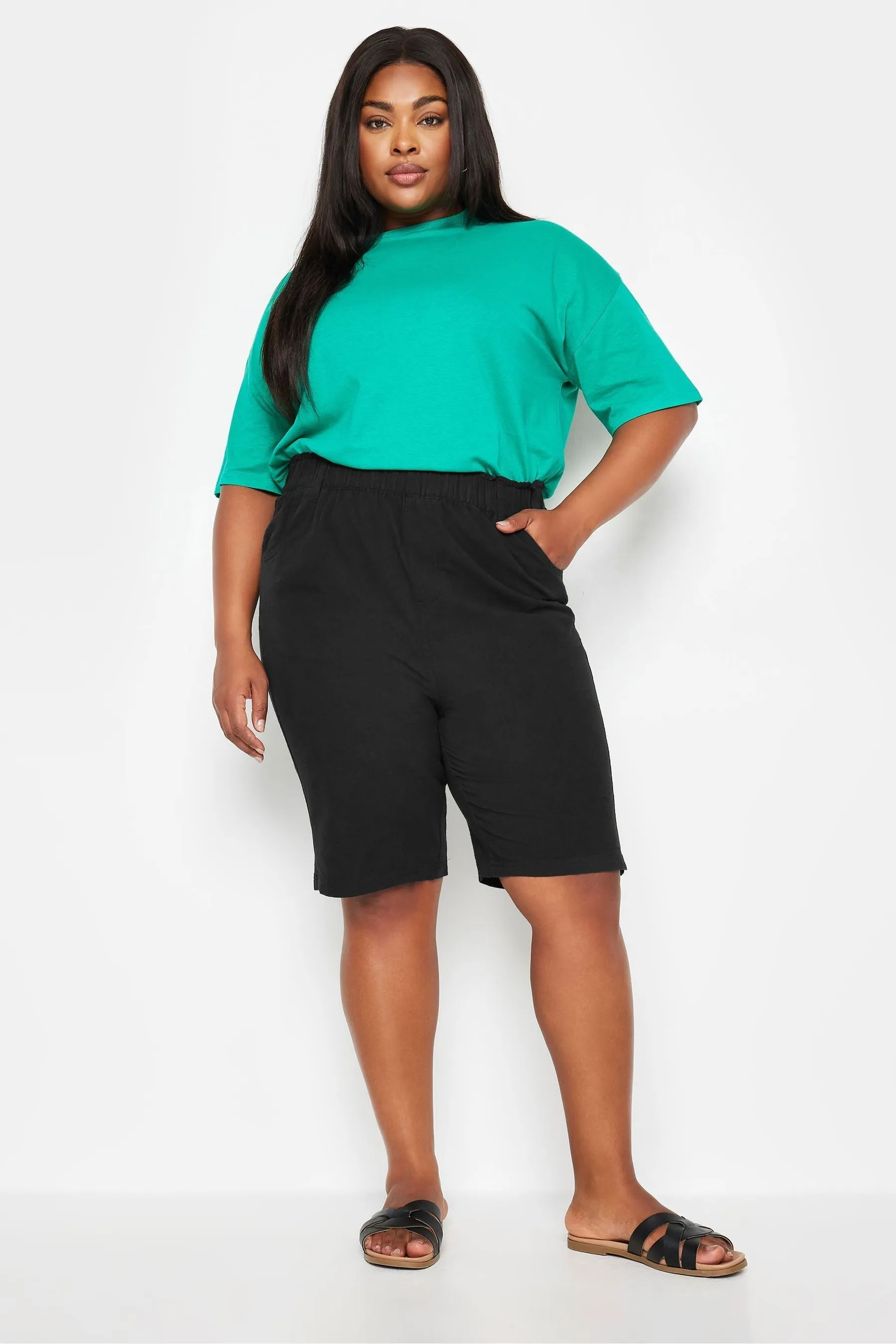 Yours Curve Cool - Shorts in cotone con fascia in jersey